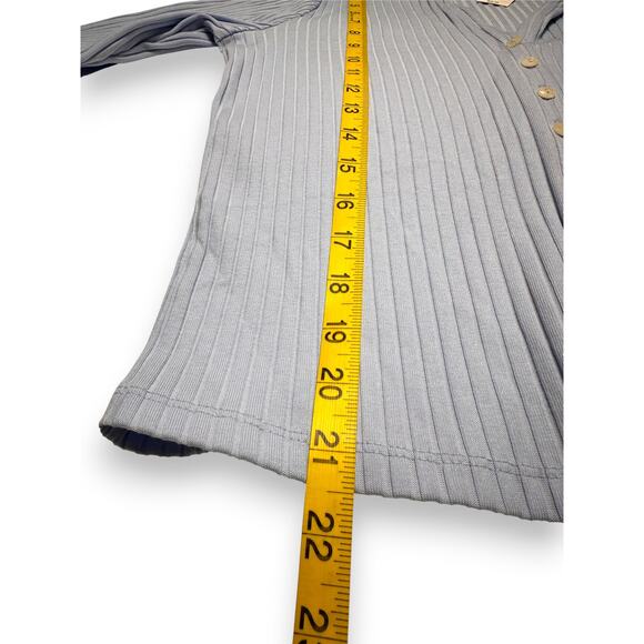 NWT Pastel Periwinkle Light Blue Ribbed Button up Collared Top Size Medium - Picture 6 of 9